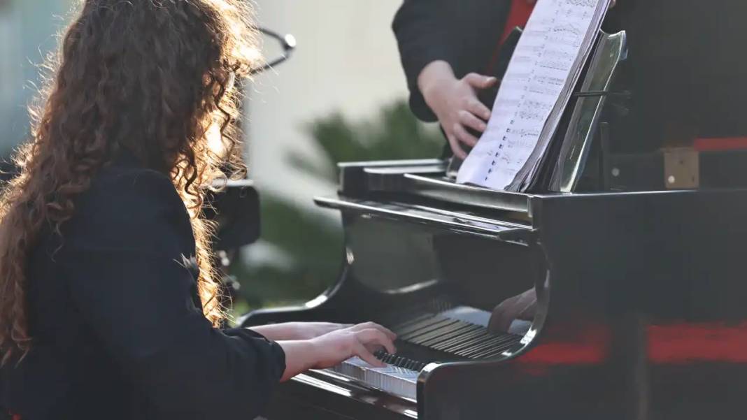Antalya Piyano Festivali Sokaklara Taştı 4